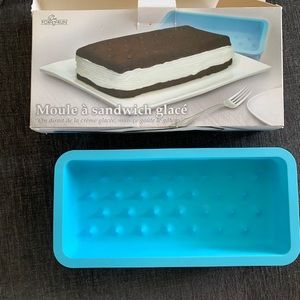 Ice cream sandwich cake pan